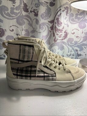 Vans Women’s Sentry Sk8-Hi WC Cream Plaid Shoe